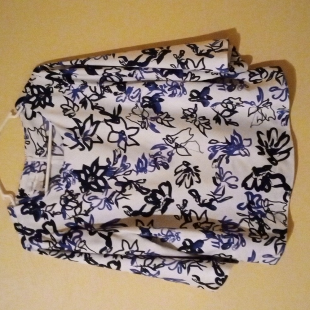 Jacklyn Smith Women blouse.